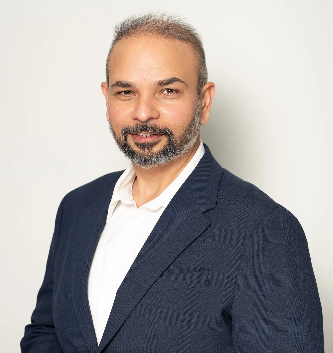 Professional portrait of Gurdeep Antil serving Erin and nearby communities